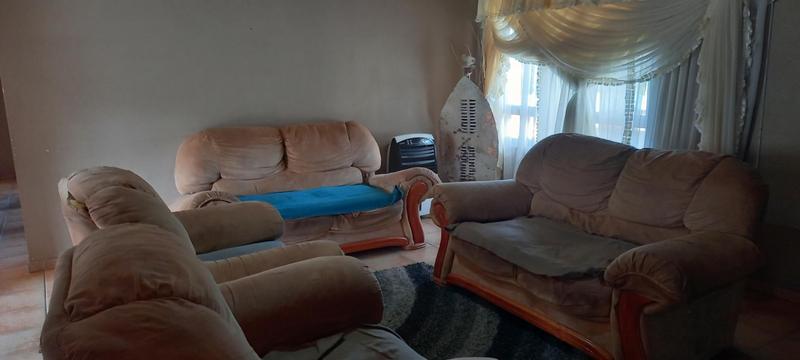 5 Bedroom Property for Sale in Nagina KwaZulu-Natal