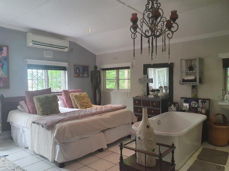 7 Bedroom Property for Sale in Sea Park KwaZulu-Natal