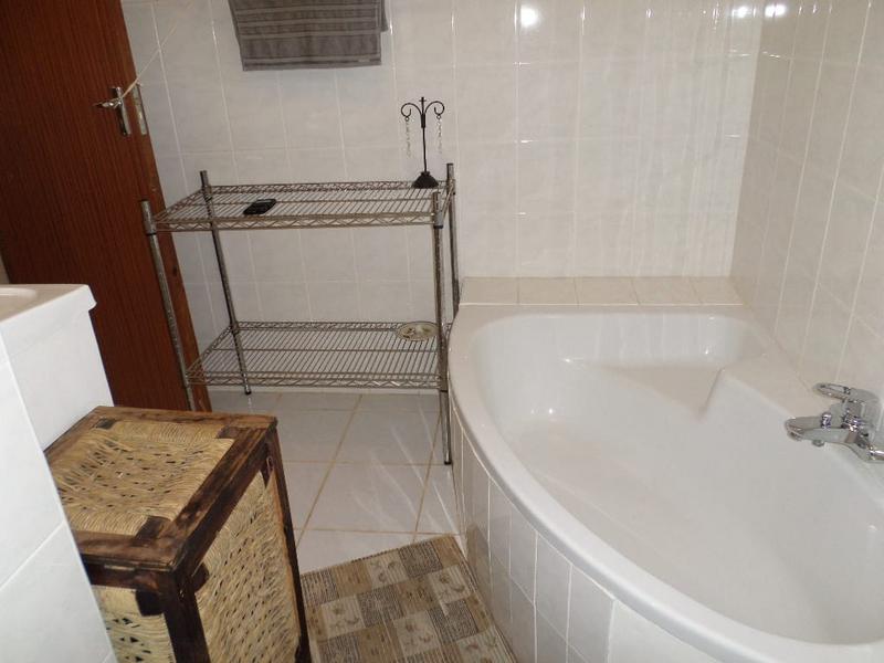 5 Bedroom Property for Sale in Trafalgar KwaZulu-Natal