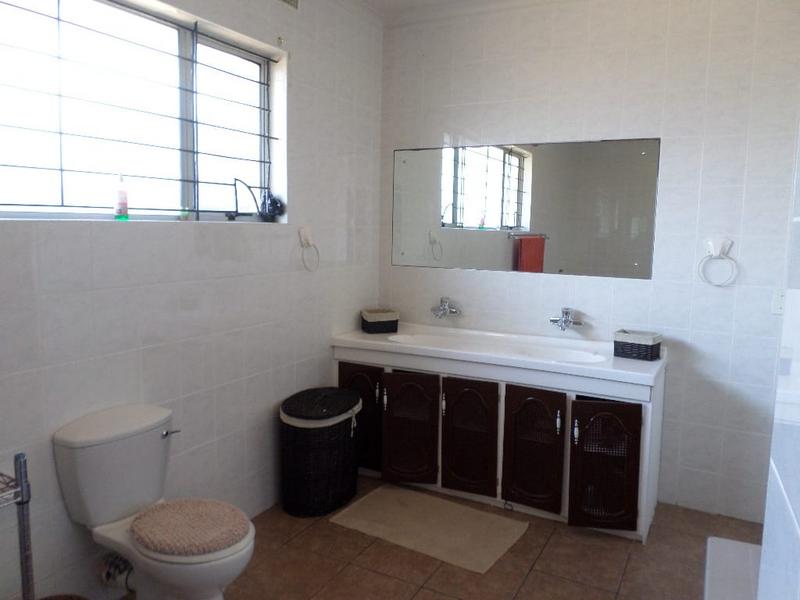 5 Bedroom Property for Sale in Trafalgar KwaZulu-Natal