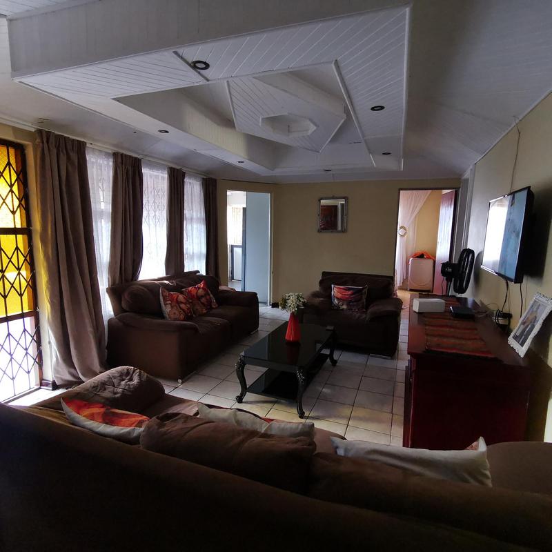 To Let 4 Bedroom Property for Rent in Inanda KwaZulu-Natal
