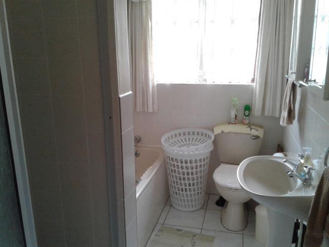 2 Bedroom Property for Sale in Port Edward KwaZulu-Natal