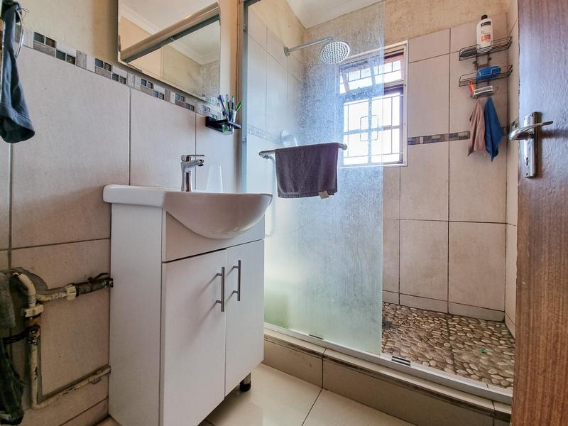 3 Bedroom Property for Sale in Newlands West KwaZulu-Natal