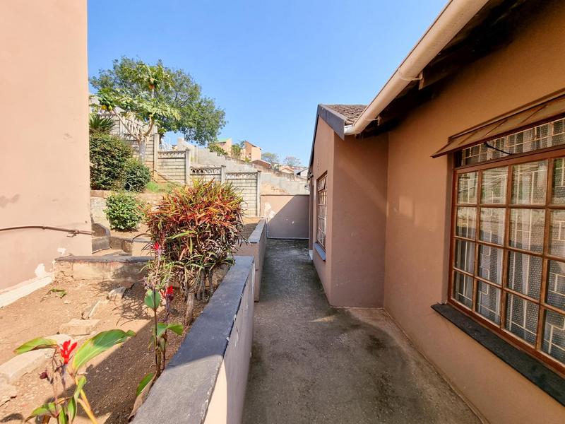 3 Bedroom Property for Sale in Newlands West KwaZulu-Natal