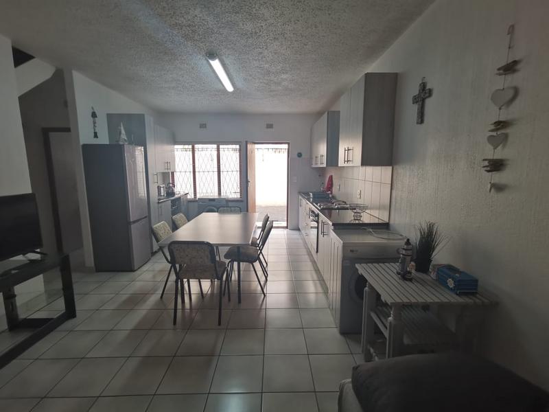 2 Bedroom Property for Sale in Margate KwaZulu-Natal