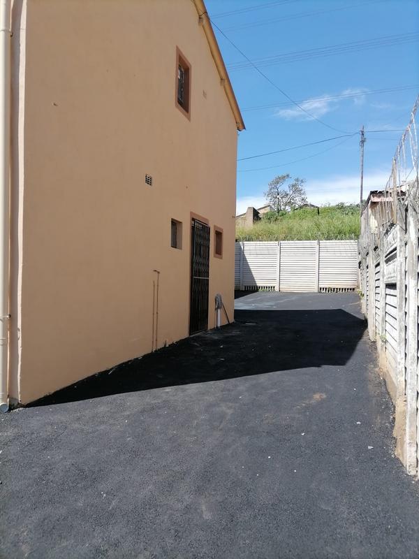 To Let 2 Bedroom Property for Rent in Westcliff KwaZulu-Natal