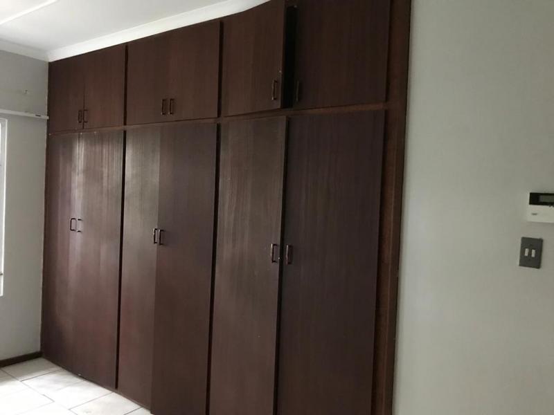 5 Bedroom Property for Sale in Trafalgar KwaZulu-Natal