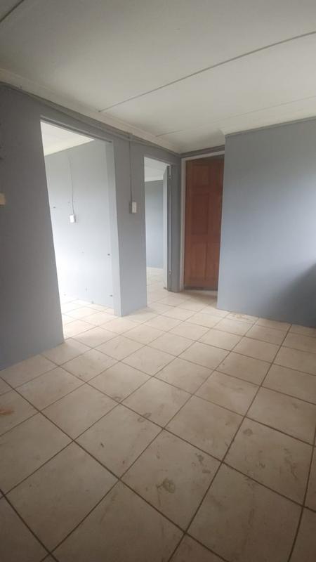 1 Bedroom Property for Sale in Bombay Heights KwaZulu-Natal
