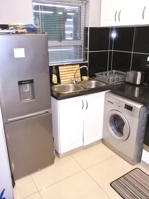 To Let 2 Bedroom Property for Rent in Umhlanga Ridge KwaZulu-Natal