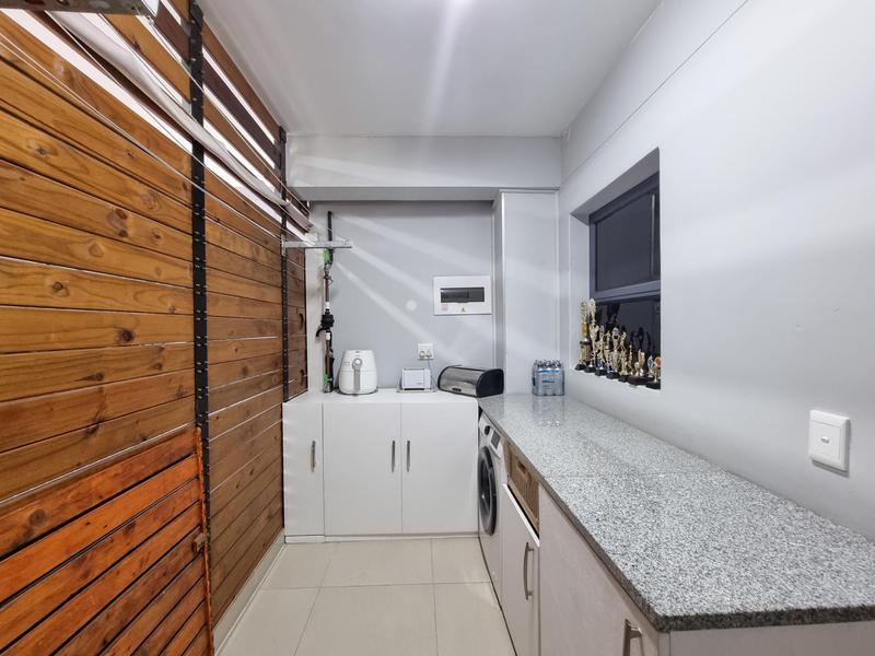 1 Bedroom Property for Sale in Umhlanga Ridge KwaZulu-Natal