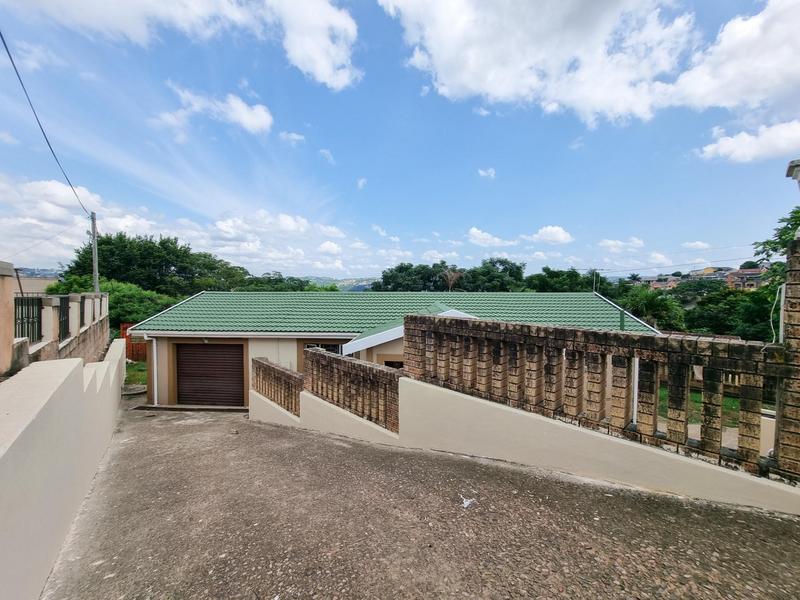 3 Bedroom Property for Sale in Newlands West KwaZulu-Natal