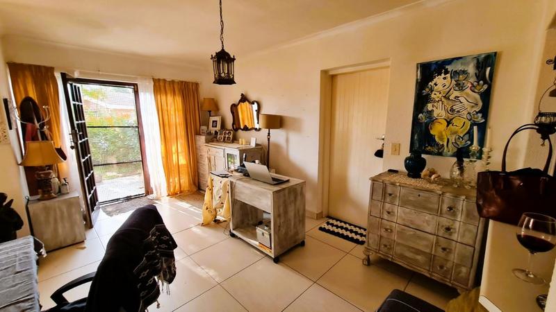 1 Bedroom Property for Sale in Port Edward KwaZulu-Natal