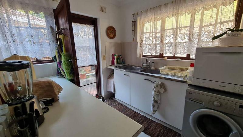 1 Bedroom Property for Sale in Port Edward KwaZulu-Natal