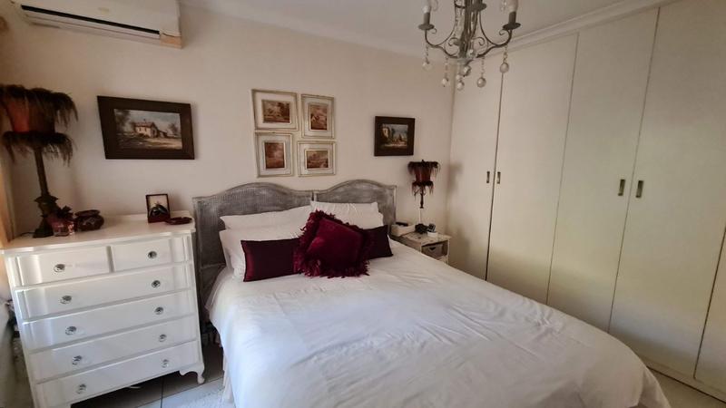 1 Bedroom Property for Sale in Port Edward KwaZulu-Natal