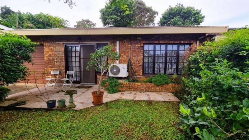 1 Bedroom Property for Sale in Port Edward KwaZulu-Natal