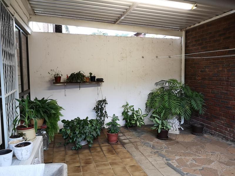 2 Bedroom Property for Sale in Isipingo Rail KwaZulu-Natal