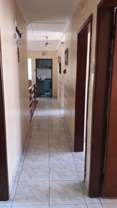 4 Bedroom Property for Sale in Kingsburgh KwaZulu-Natal