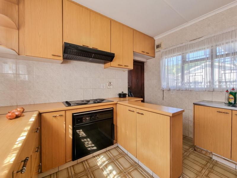 To Let 4 Bedroom Property for Rent in Red Hill KwaZulu-Natal