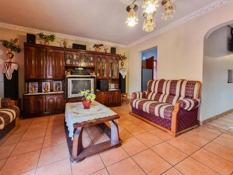 To Let 4 Bedroom Property for Rent in Palmview KwaZulu-Natal