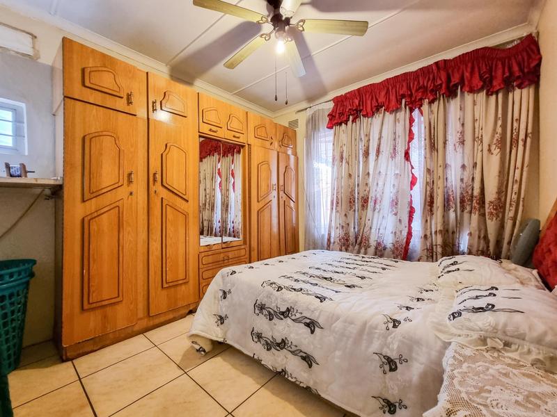 To Let 4 Bedroom Property for Rent in Palmview KwaZulu-Natal