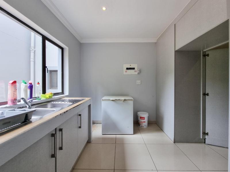 5 Bedroom Property for Sale in Seaward Estate KwaZulu-Natal