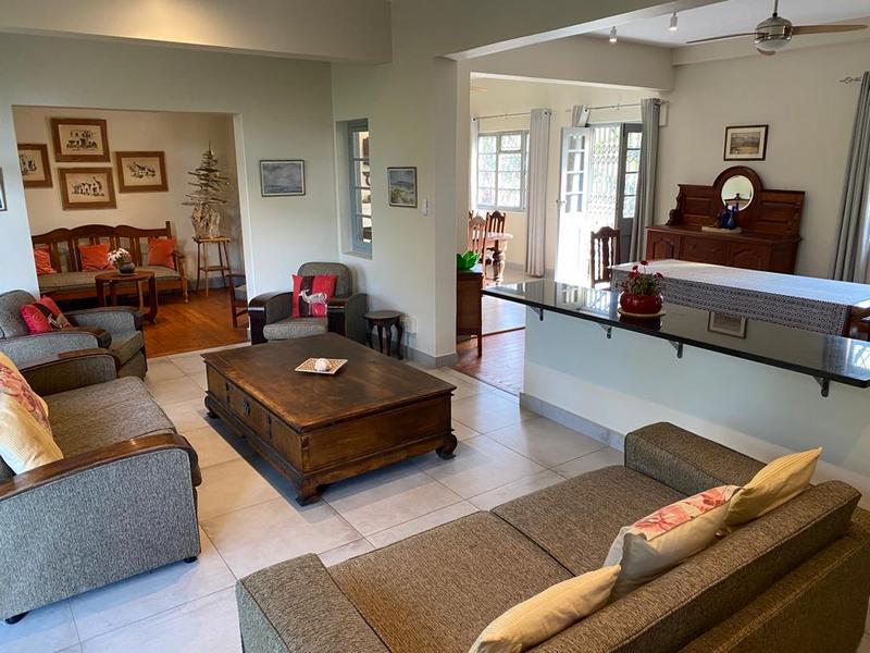 To Let 4 Bedroom Property for Rent in Umtentweni KwaZulu-Natal