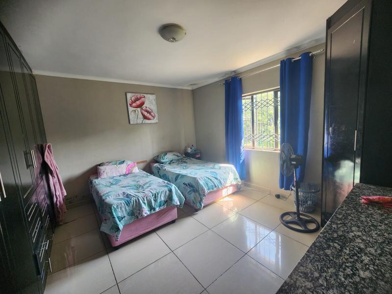 2 Bedroom Property for Sale in Sea View KwaZulu-Natal