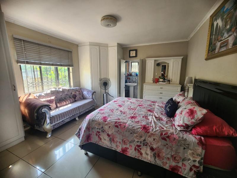 2 Bedroom Property for Sale in Sea View KwaZulu-Natal