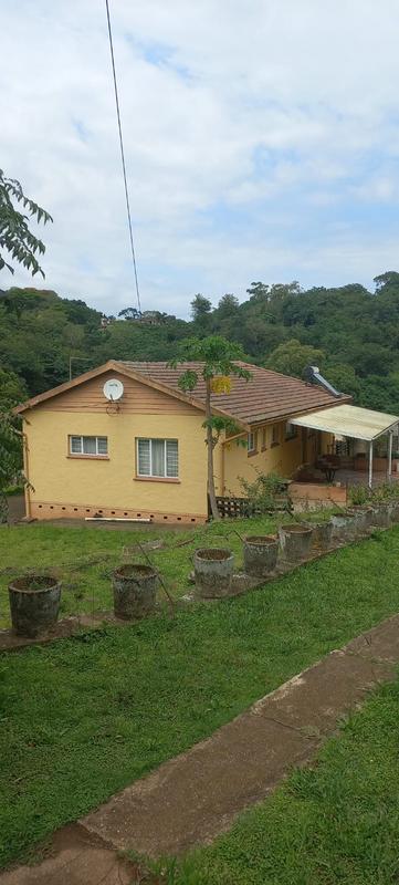 4 Bedroom Property for Sale in Mount Vernon KwaZulu-Natal