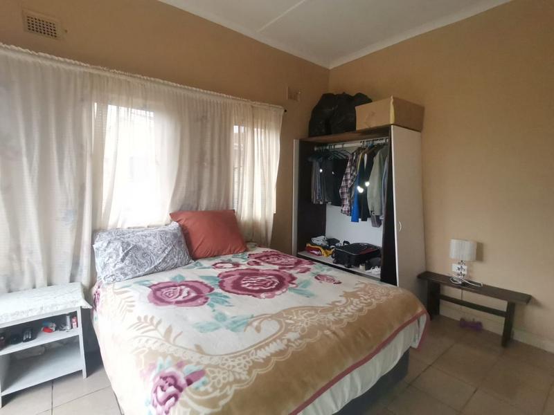 2 Bedroom Property for Sale in Naidooville KwaZulu-Natal