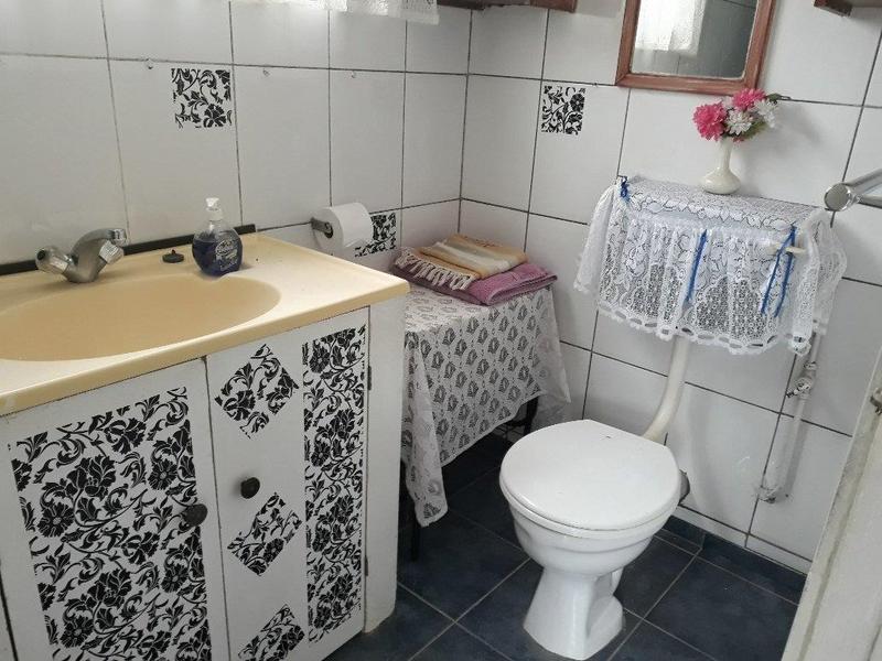 2 Bedroom Property for Sale in Umkomaas KwaZulu-Natal