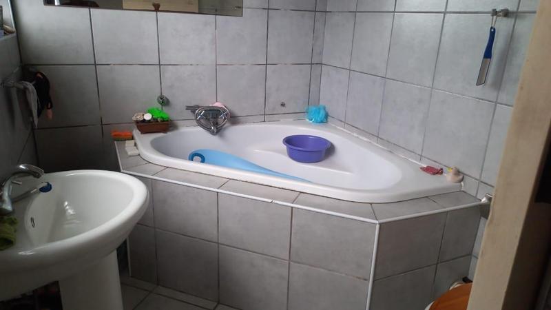 2 Bedroom Property for Sale in Umkomaas KwaZulu-Natal