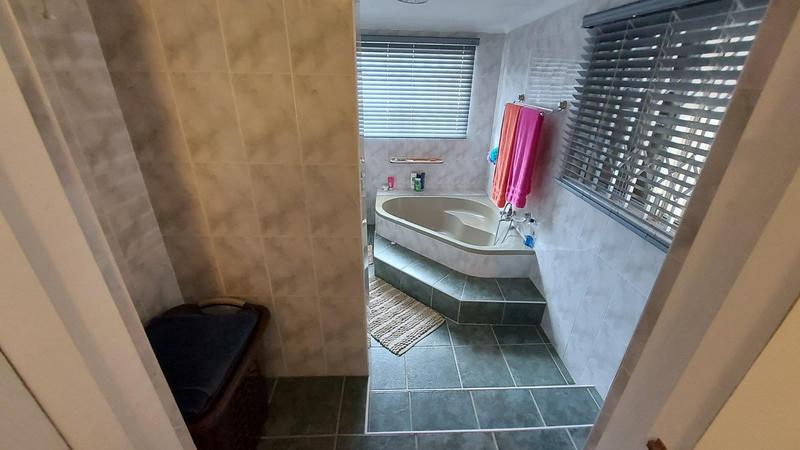 3 Bedroom Property for Sale in Widenham KwaZulu-Natal