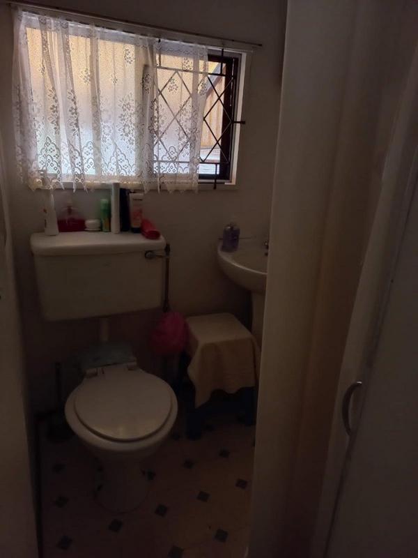 1 Bedroom Property for Sale in Widenham KwaZulu-Natal
