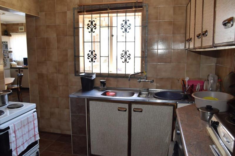 8 Bedroom Property for Sale in Park Rynie KwaZulu-Natal