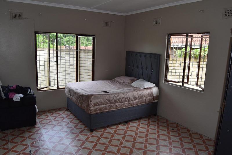 4 Bedroom Property for Sale in Umzinto KwaZulu-Natal