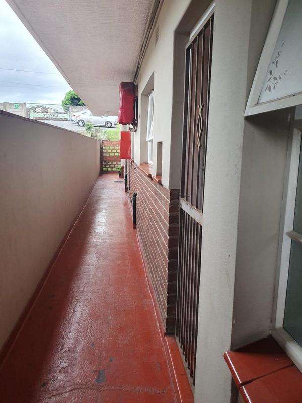 2 Bedroom Property for Sale in Pinetown KwaZulu-Natal