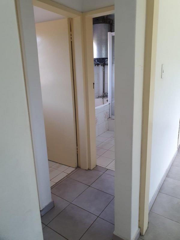 2 Bedroom Property for Sale in Pinetown KwaZulu-Natal