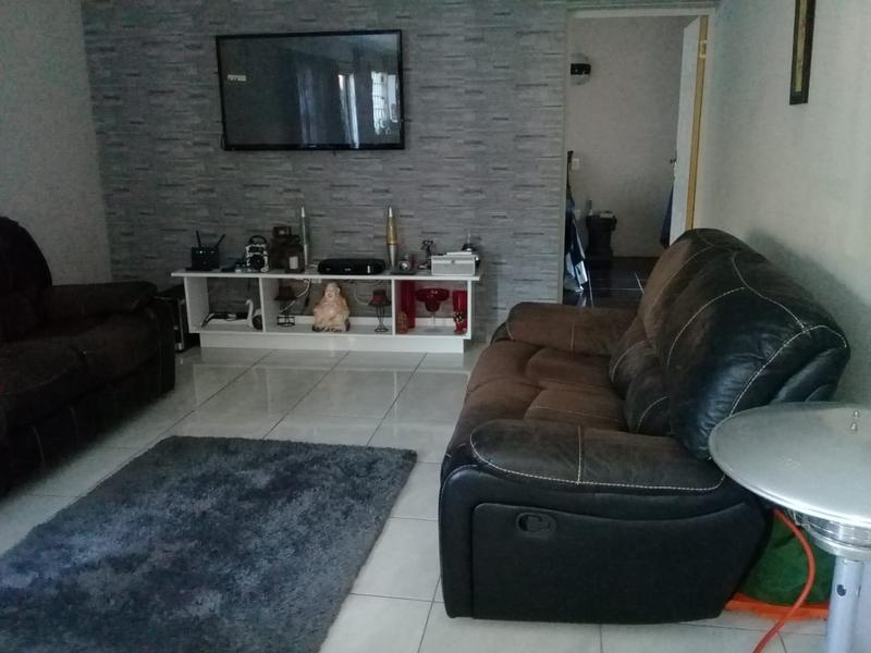 7 Bedroom Property for Sale in Craigieburn KwaZulu-Natal
