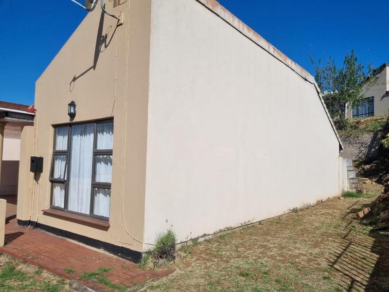 3 Bedroom Property for Sale in Castlehill KwaZulu-Natal