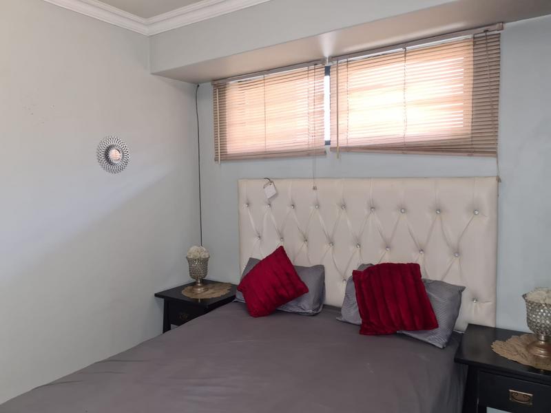 To Let 2 Bedroom Property for Rent in Umhlanga Ridge KwaZulu-Natal