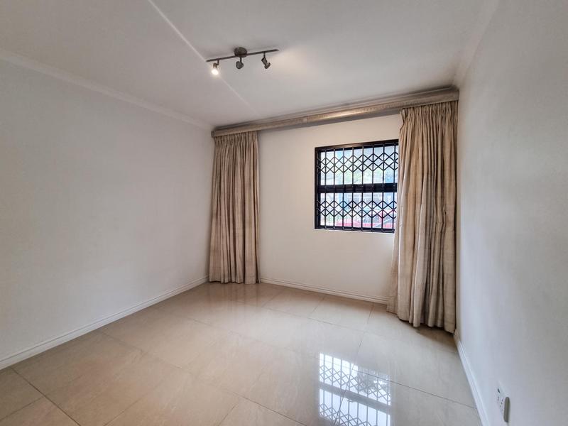 2 Bedroom Property for Sale in Umhlanga Ridge KwaZulu-Natal