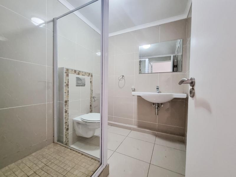 2 Bedroom Property for Sale in Umhlanga Ridge KwaZulu-Natal