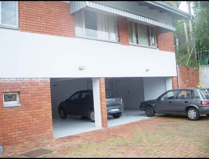 5 Bedroom Property for Sale in Glenmore KwaZulu-Natal