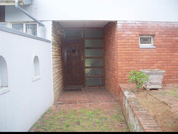 5 Bedroom Property for Sale in Glenmore KwaZulu-Natal