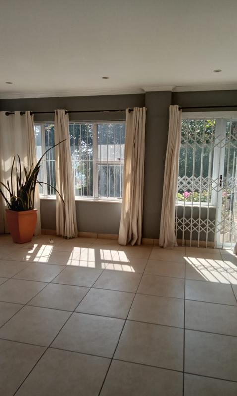 3 Bedroom Property for Sale in Montclair KwaZulu-Natal