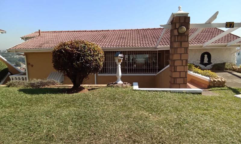 3 Bedroom Property for Sale in Montclair KwaZulu-Natal