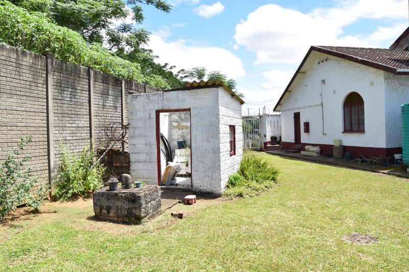 4 Bedroom Property for Sale in Umzinto KwaZulu-Natal