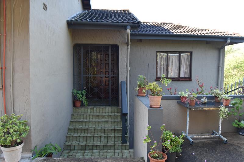 4 Bedroom Property for Sale in Umzinto KwaZulu-Natal