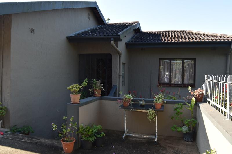 4 Bedroom Property for Sale in Umzinto KwaZulu-Natal